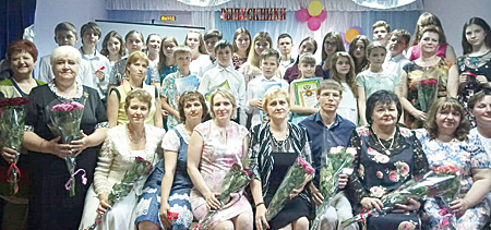 В добрый путь, выпускники!