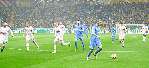 Матч с топовым клубом вызвал большой ажиотаж у болельщиков.