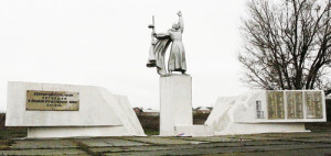 Памятник в х. Большой Лог.