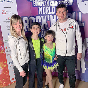 И.Г. Цай, Левон, Диана, Ю.А. Цай в Польше.