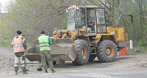 Ремонт дороги на улице Садовой.