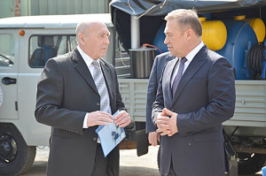 Фото-к-тексту-6Донская-ветслужба-получила-новое-оборудование-и-спецтранспорт_