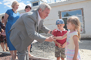 Фото-к-тексту-В-рамках-нацпроектов-создадут-новые-центры-и-школы_