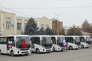 Фото-к-тексту-Десять-новых-автобусов-заку