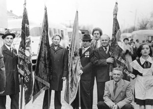 Работники завода «Аксайкардандеталь» на первомайской демонстрации, 1980 год.