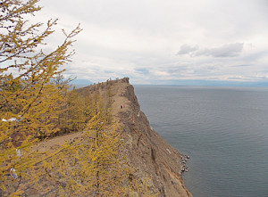 Вид на озеро по дороге к мысу Хобой.