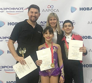 Диана Богданова и Левон Саиян с преподавателями.