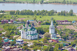 Вид на Воскресенский собор в станице Старочеркасской.