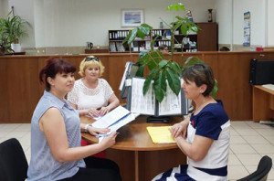 Клиентская служба (в Аксайском районе) УПФР в Новочеркасске успешно реализует государственные программы по поддержке незащищенных категорий населения.